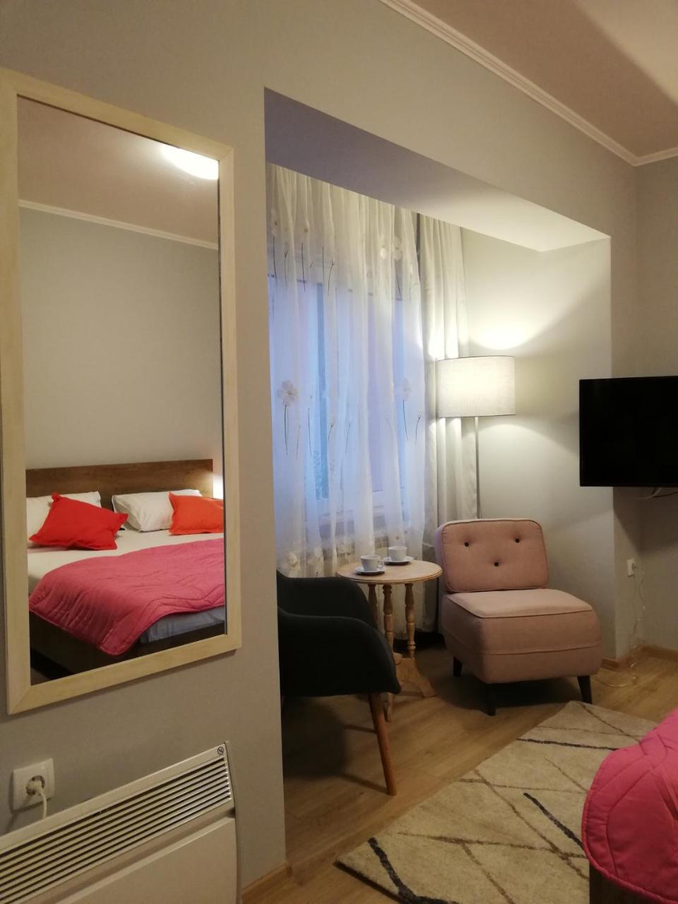 Zemoon Apartment Белград Екстериор снимка